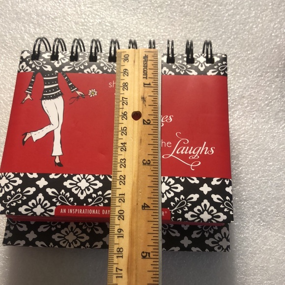 Table calendar “ She Lives, She Loves, She Laughs - Picture 6 of 12